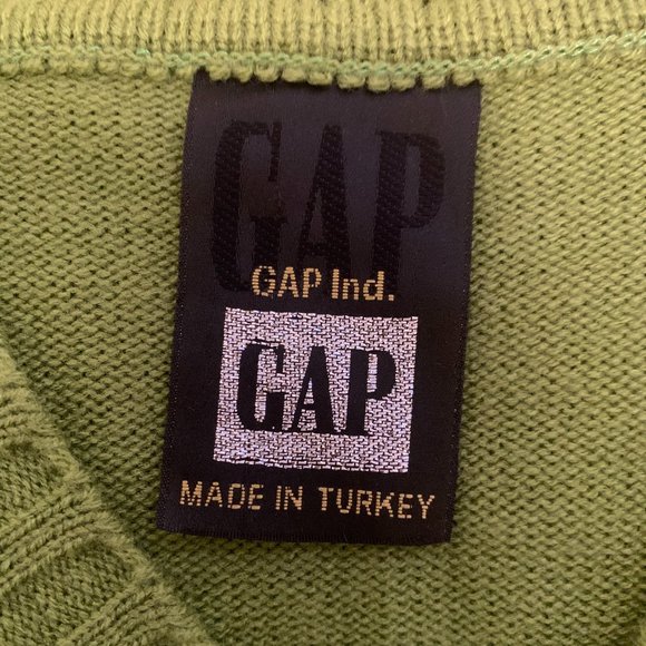 V-neck Vintage GAP Sweater - Picture 6 of 6